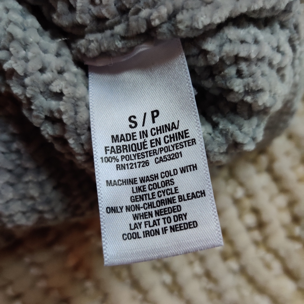 🌻3 for 12🌻 Aeropostale sweater - Picture 5 of 7